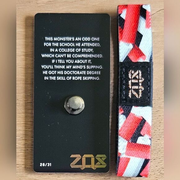 ZOX "DR. GRILLZ" #338 of 500 Made Halloween monster month pin & Rare wristband - Picture 2 of 6